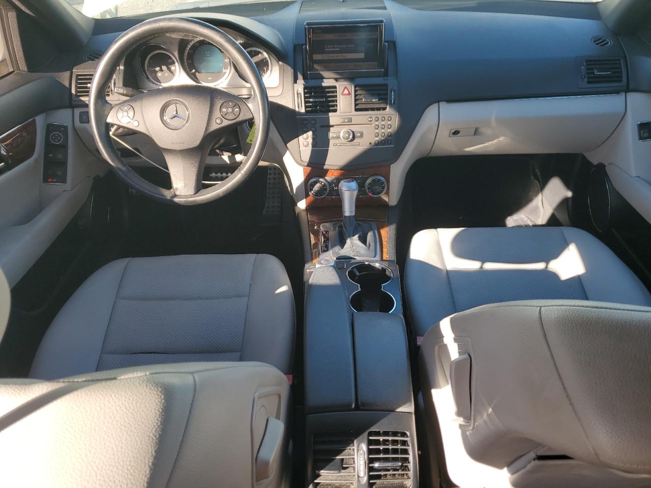 MERCEDES-BENZ C-CLASS 300