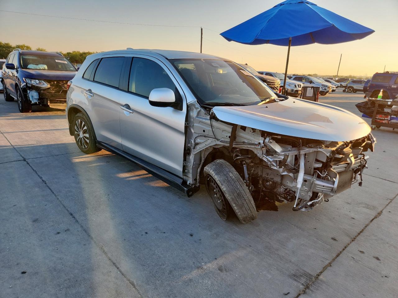 MITSUBISHI OUTLANDER S/SE