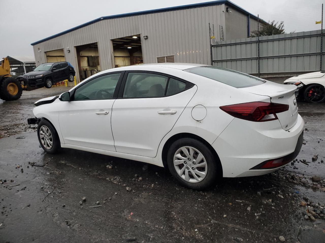 HYUNDAI ELANTRA SE