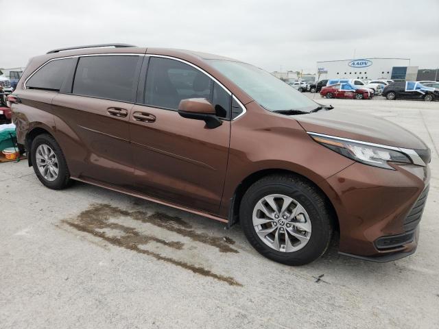 2022 TOYOTA SIENNA LE 5TDKSKFC7NS041097