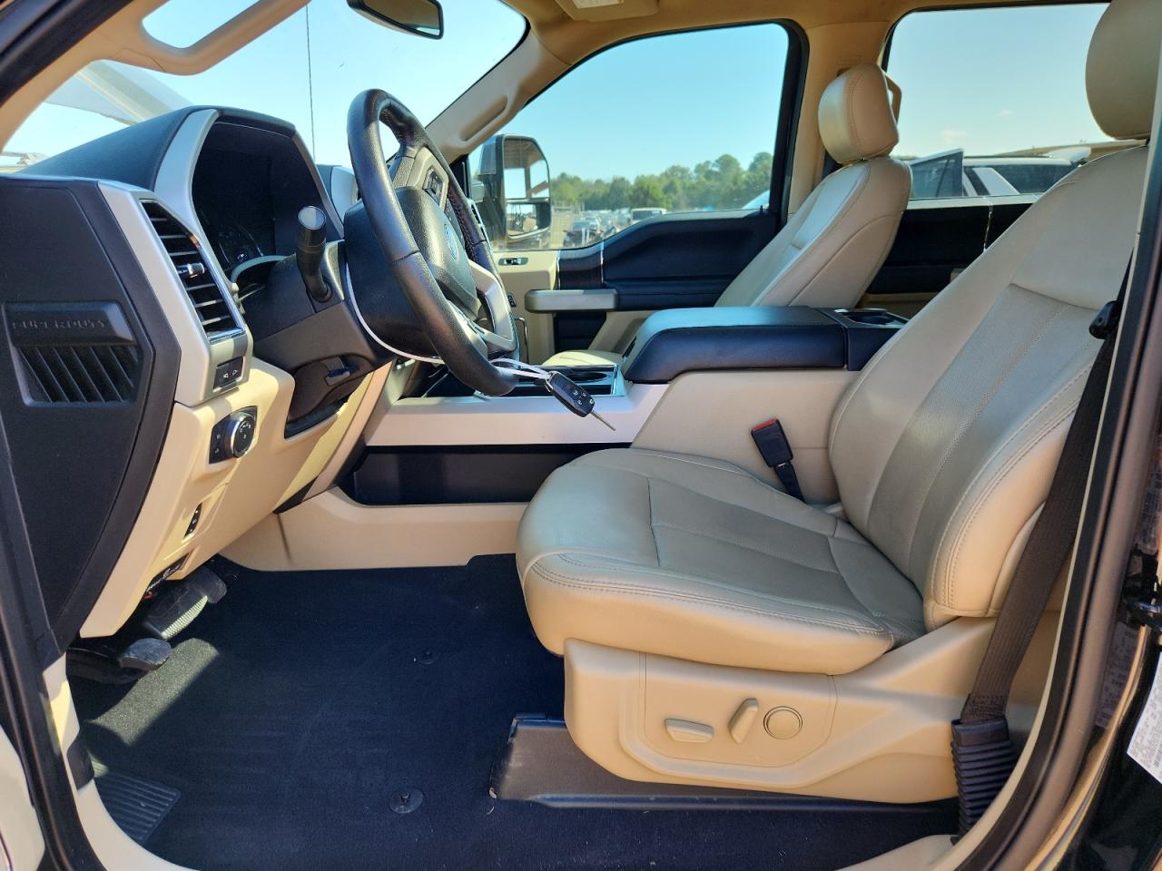 FORD F-250 SUPER DUTY