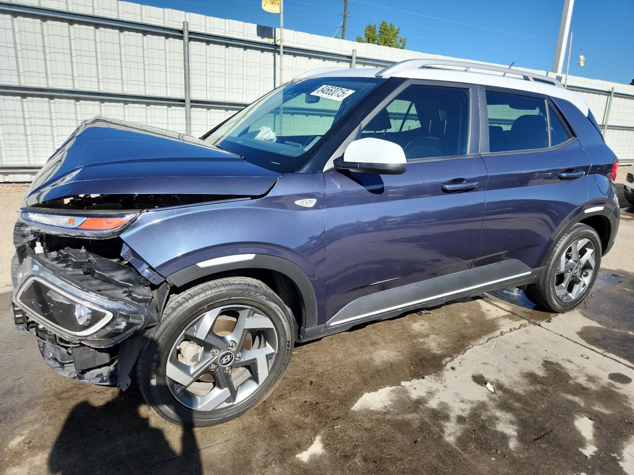 Lot #3270331975 2023 HYUNDAI VENUE SEL