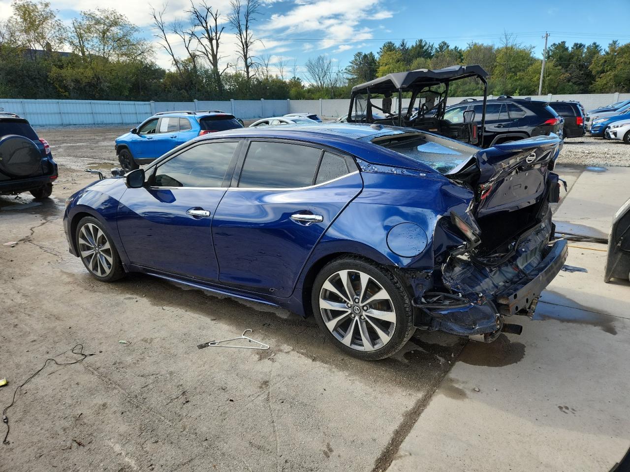 NISSAN MAXIMA PLATINUM