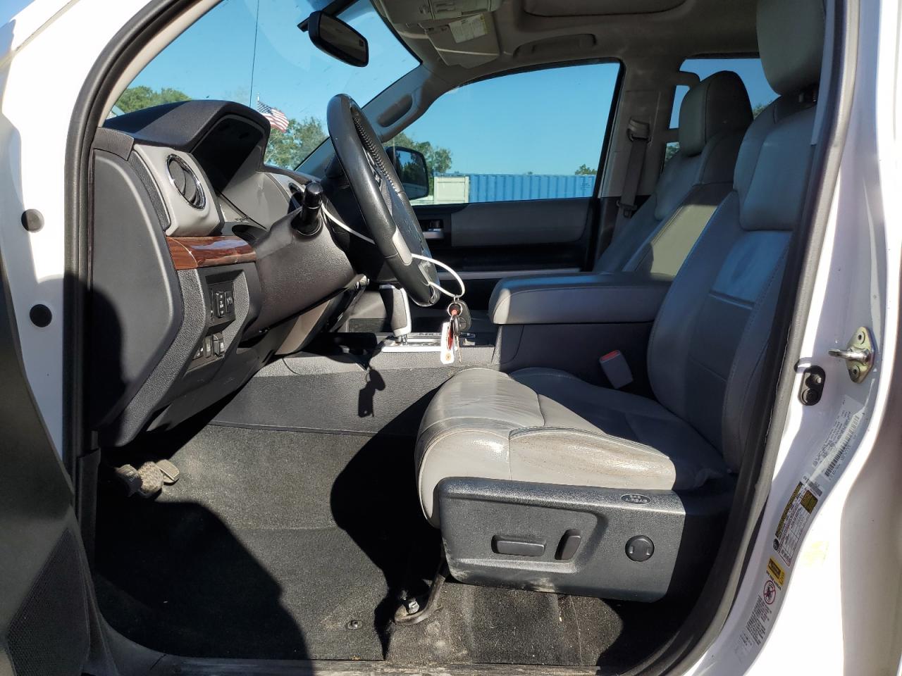 TOYOTA TUNDRA CREWMAX LIMITED