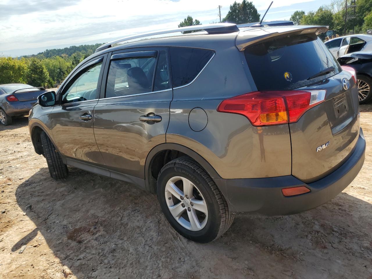 TOYOTA RAV4 XLE