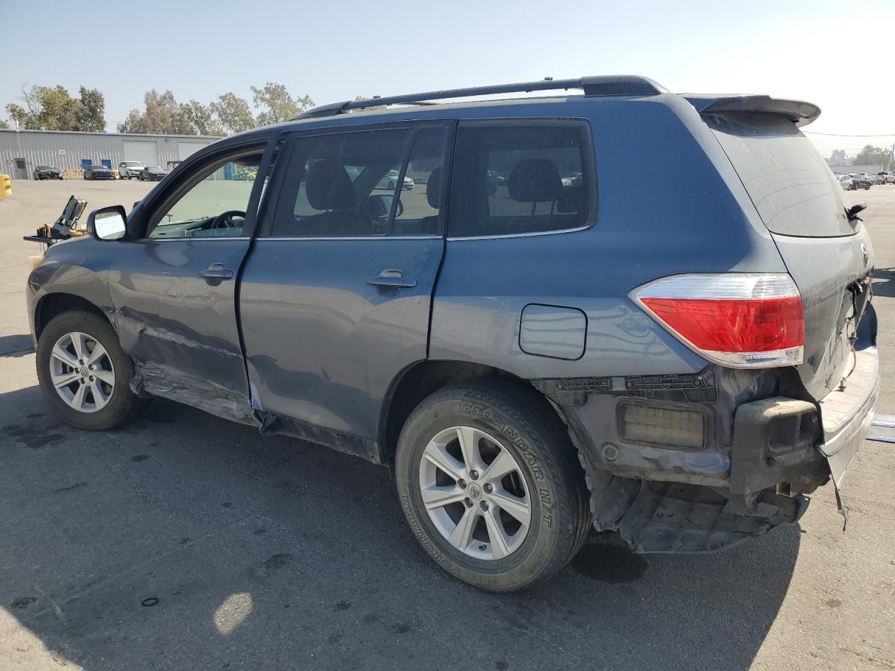 TOYOTA HIGHLANDER BASE