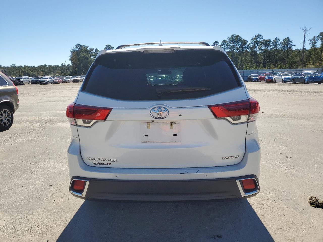 TOYOTA HIGHLANDER LIMITED