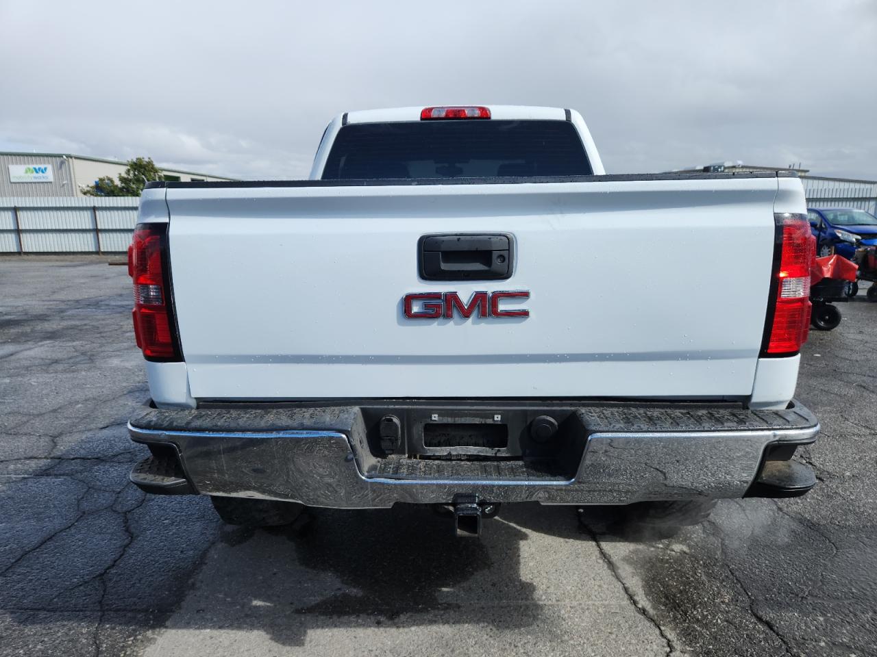 GMC SIERRA C1500 SLE