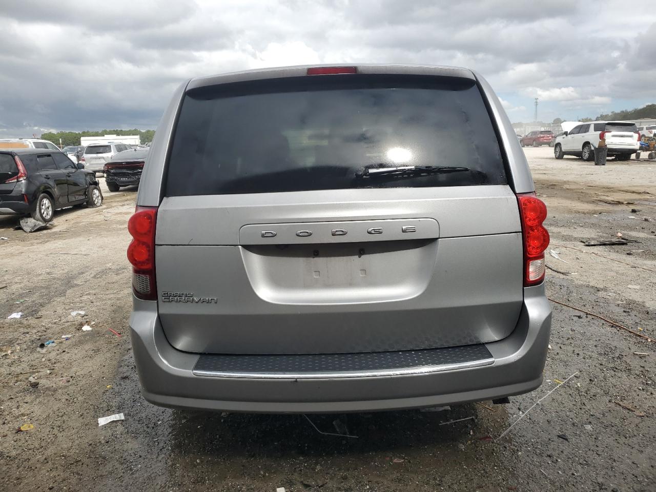 DODGE GRAND CARAVAN SE