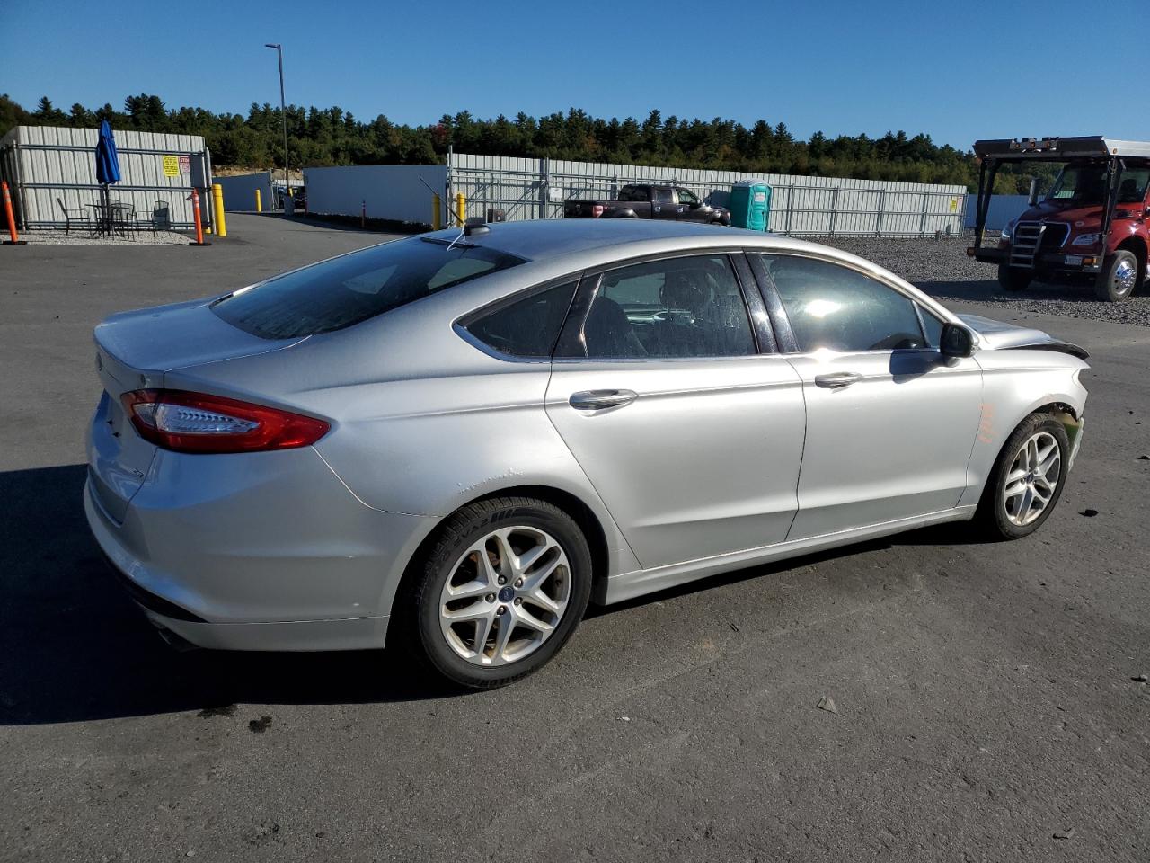 FORD FUSION SE