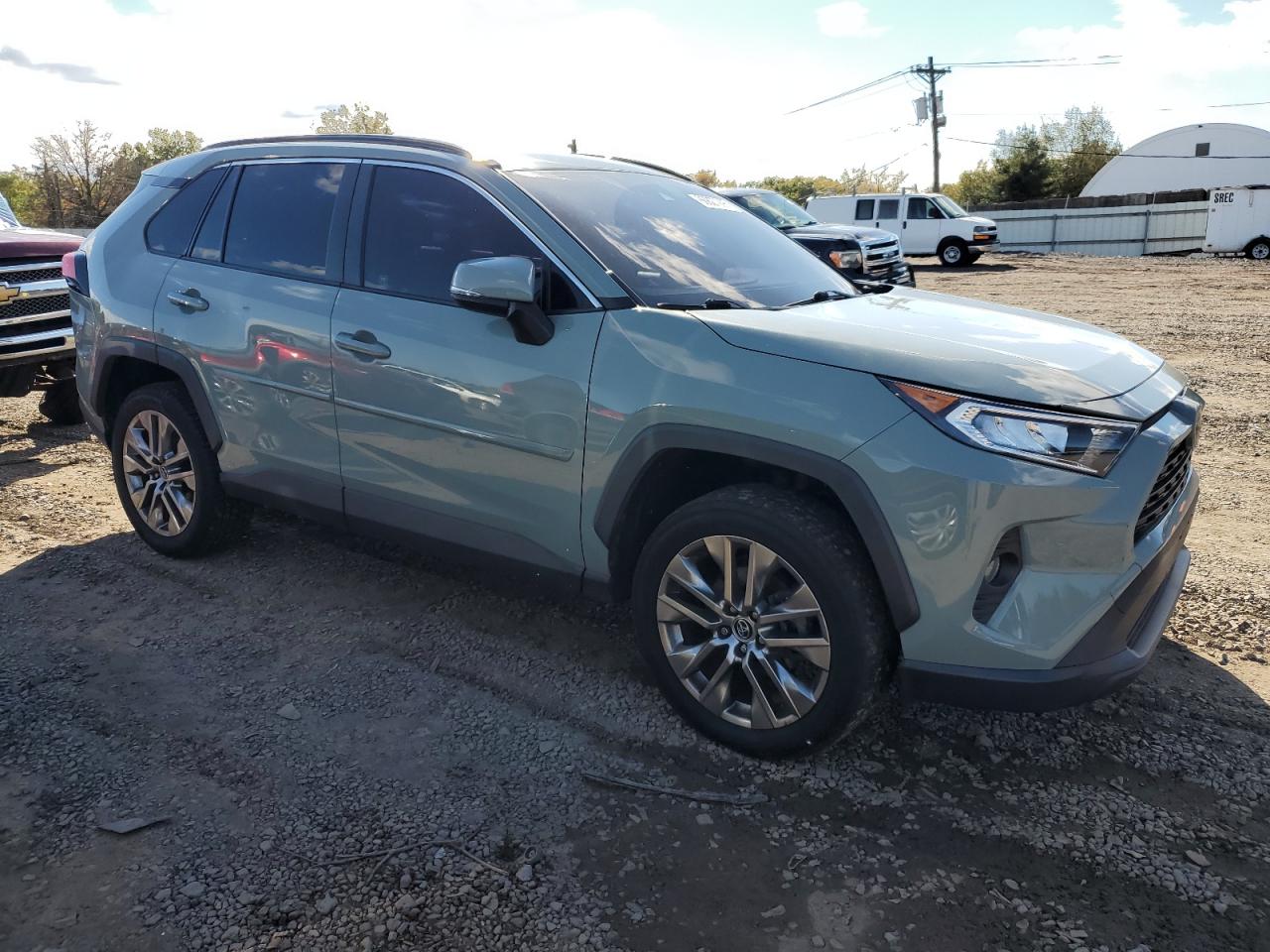 TOYOTA RAV4 XLE PREMIUM