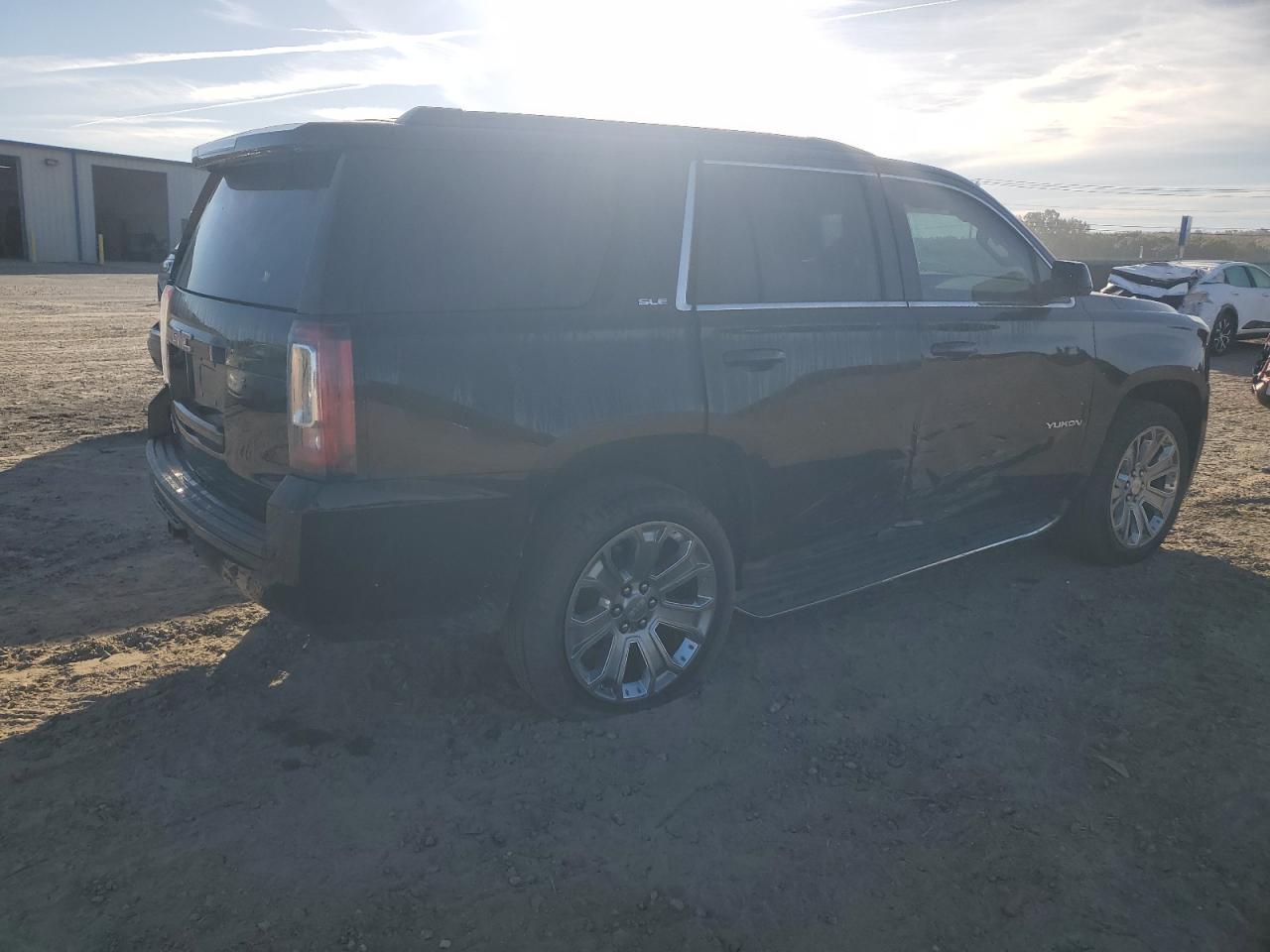 GMC YUKON SLE