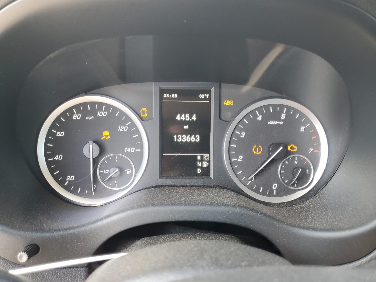 MERCEDES-BENZ METRIS