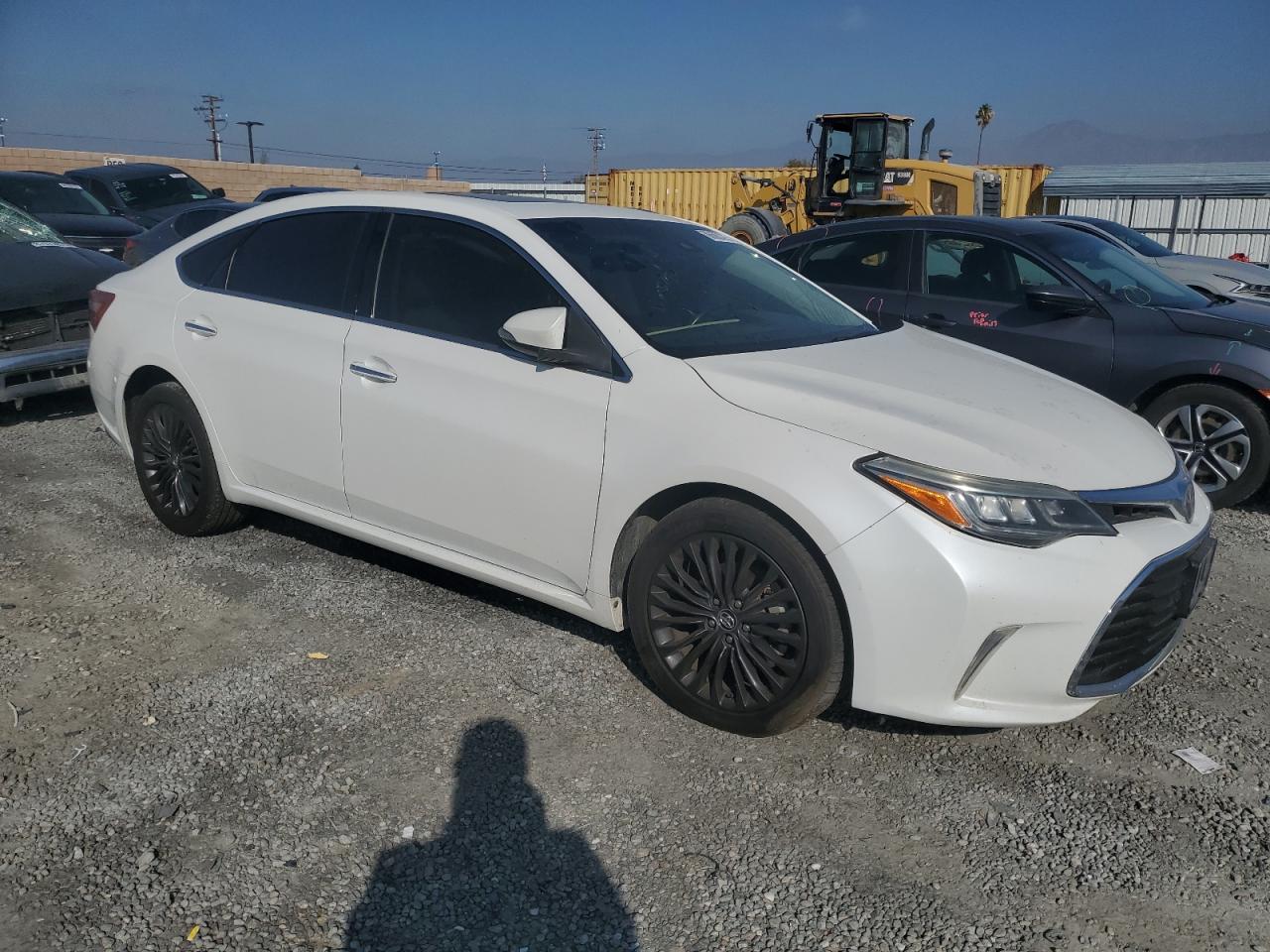 TOYOTA AVALON XLE