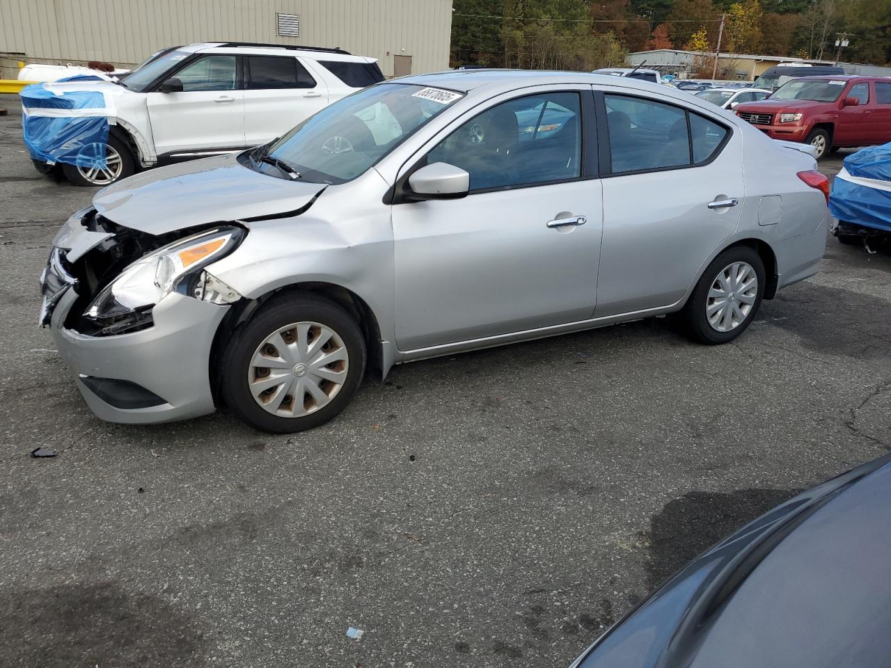 NISSAN VERSA S