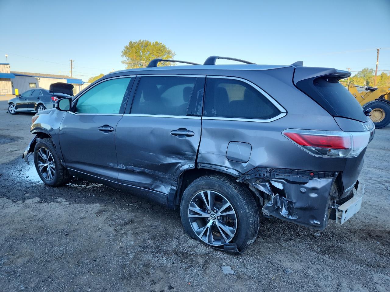 Lot #3311673236 2016 TOYOTA HIGHLANDER