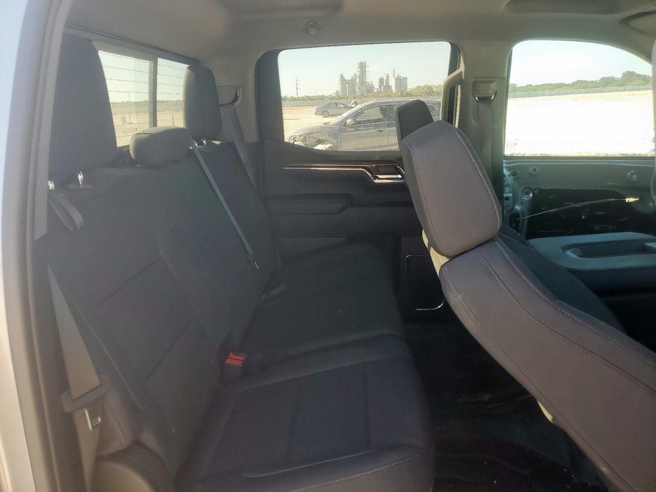 CHEVROLET SILVERADO C1500 LT