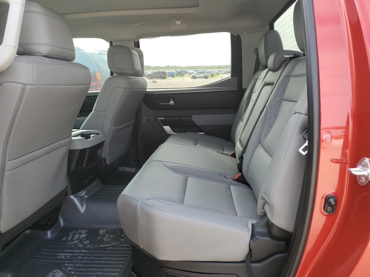 TOYOTA TUNDRA CREWMAX LIMITED