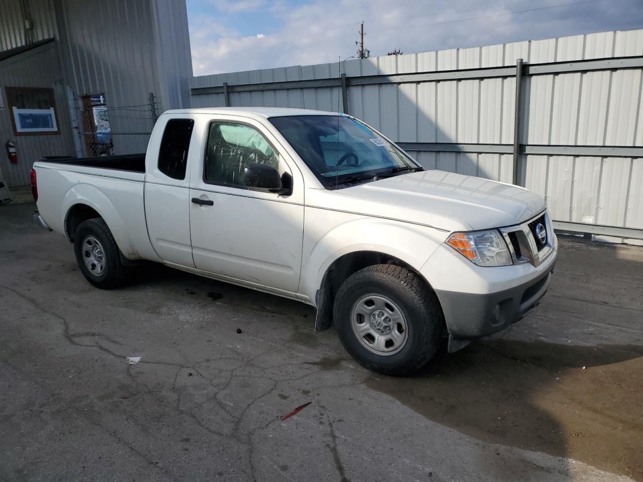 NISSAN FRONTIER S