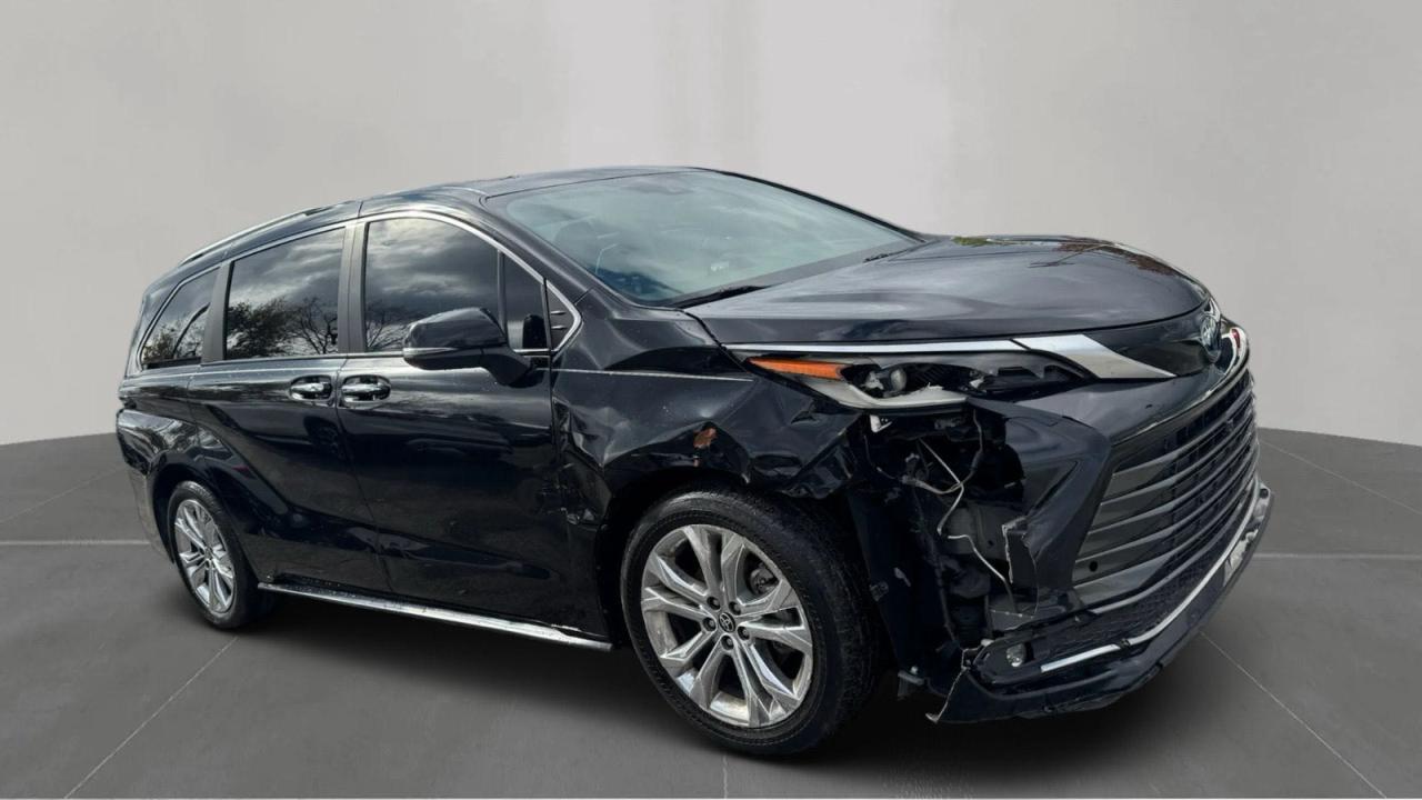 TOYOTA SIENNA LIMITED