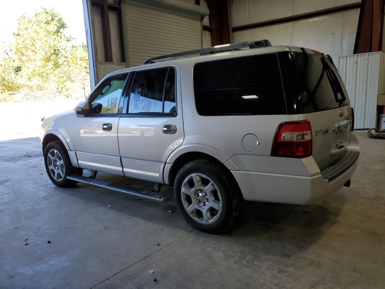 FORD EXPEDITION LIMITED