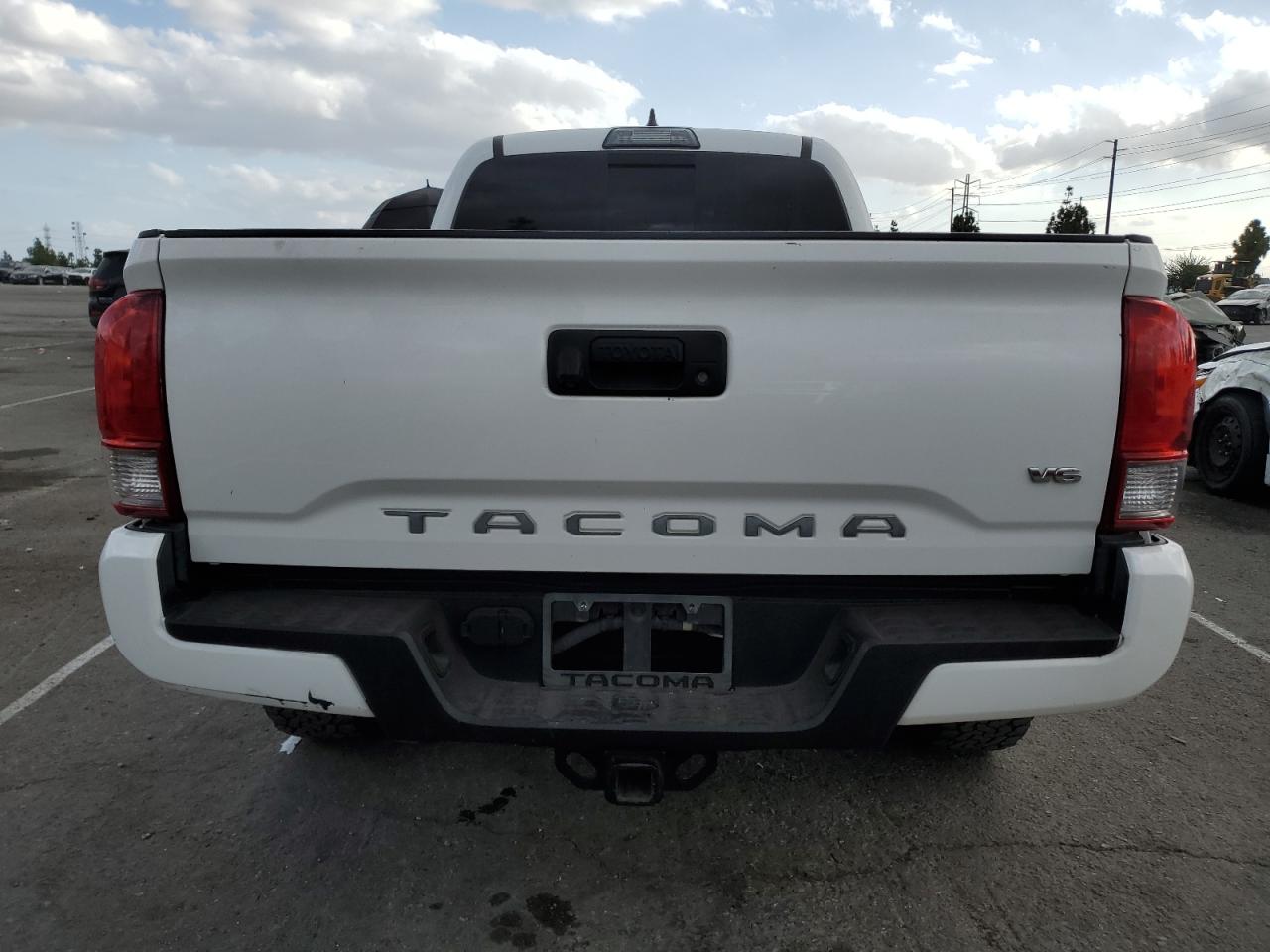 TOYOTA TACOMA DOUBLE CAB