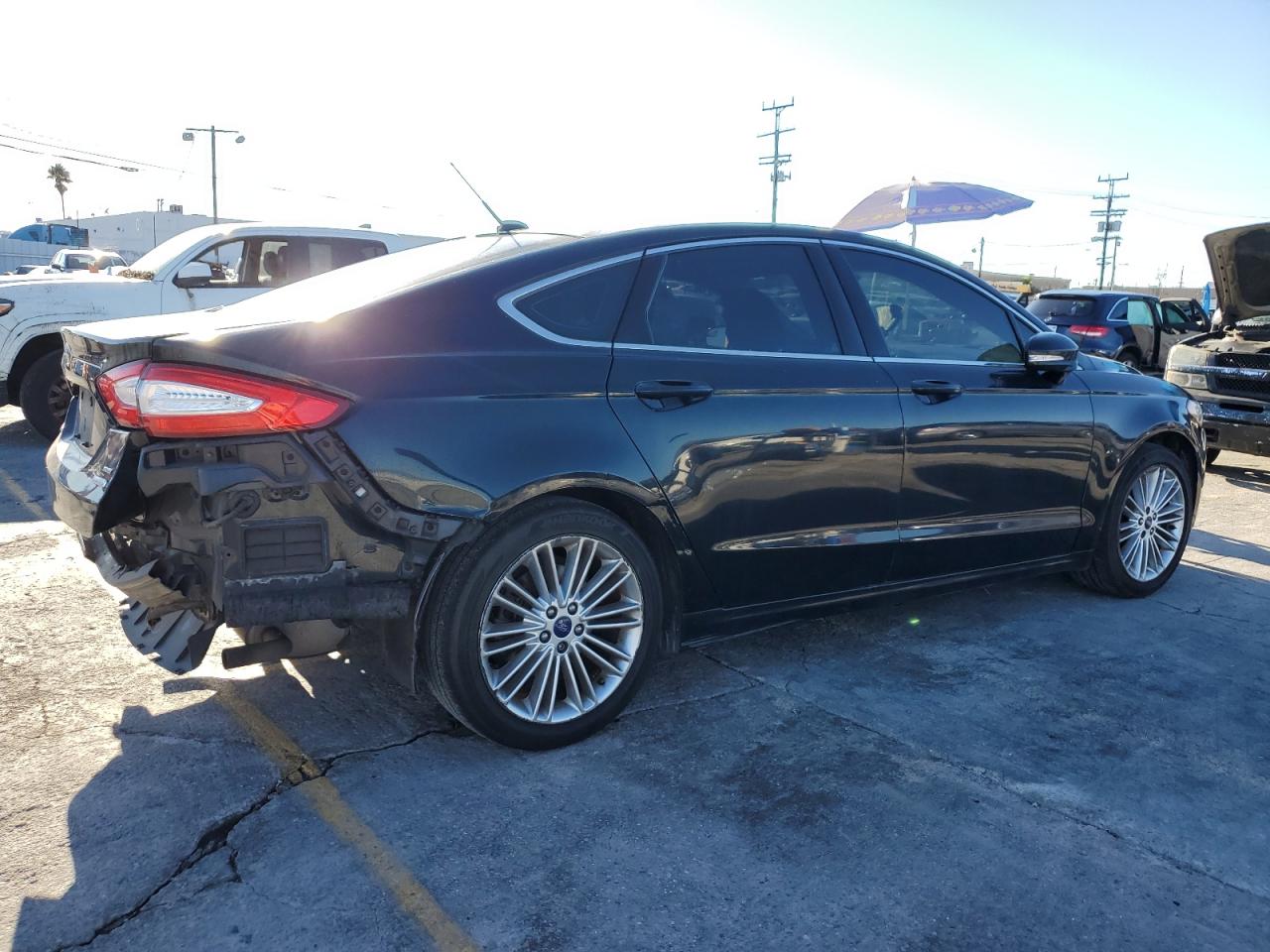 FORD FUSION SE