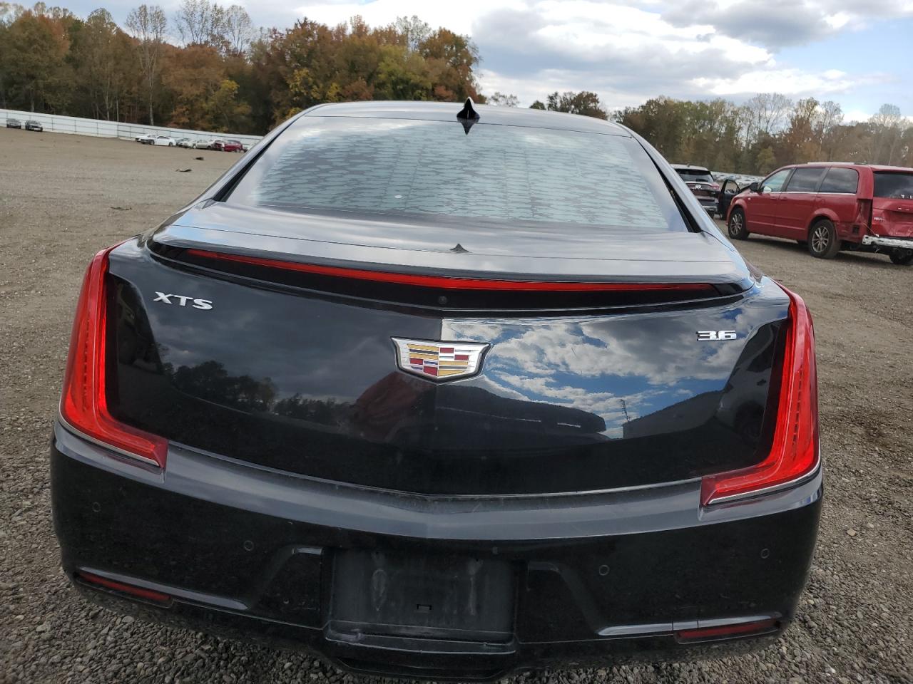 CADILLAC XTS