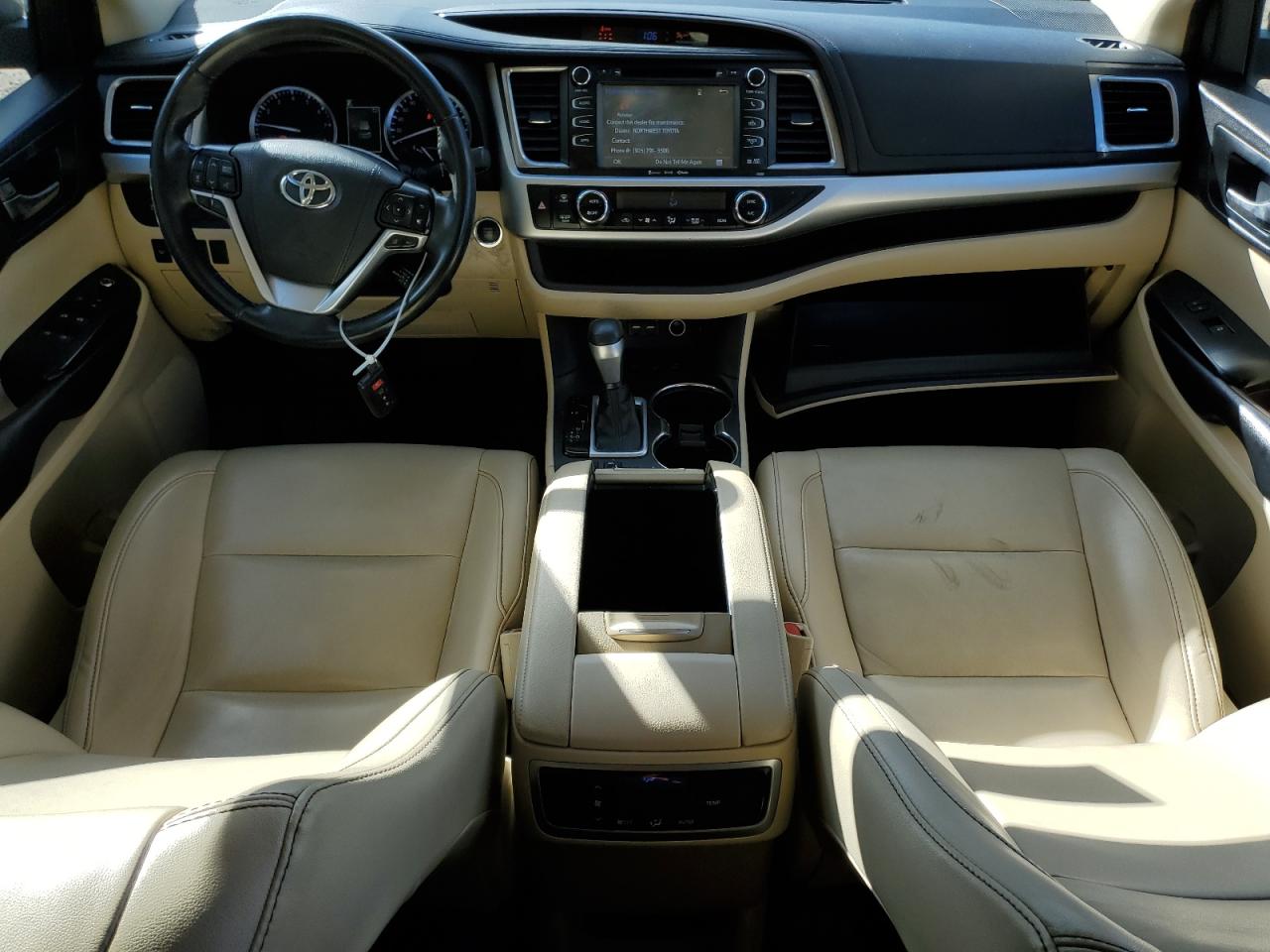 TOYOTA HIGHLANDER SE