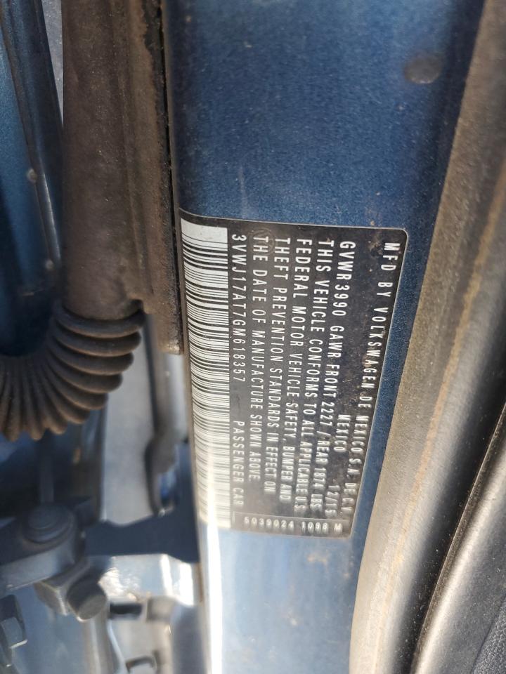 VOLKSWAGEN BEETLE SE