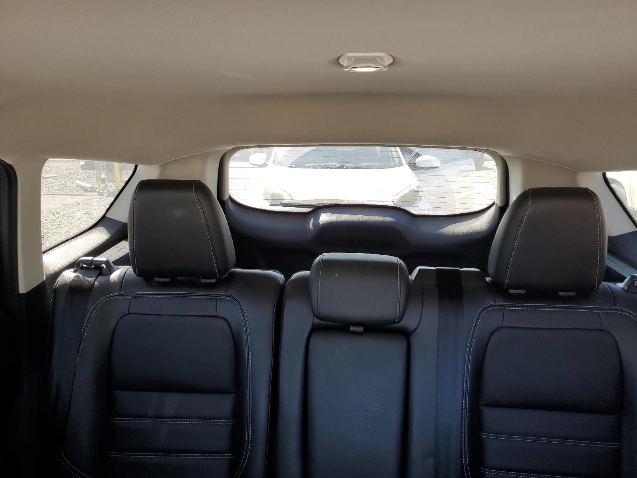 FORD ESCAPE TITANIUM