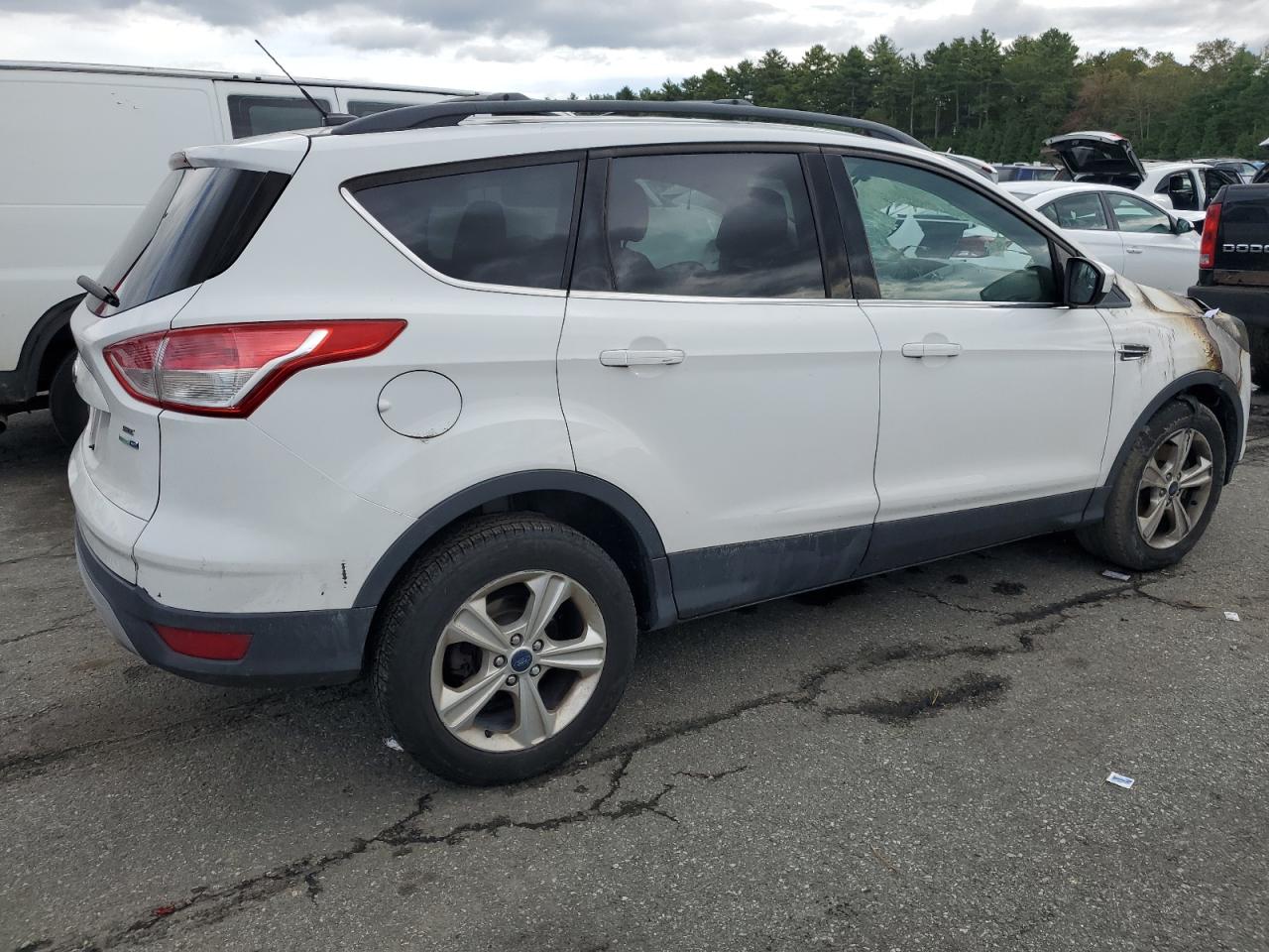 FORD ESCAPE SE