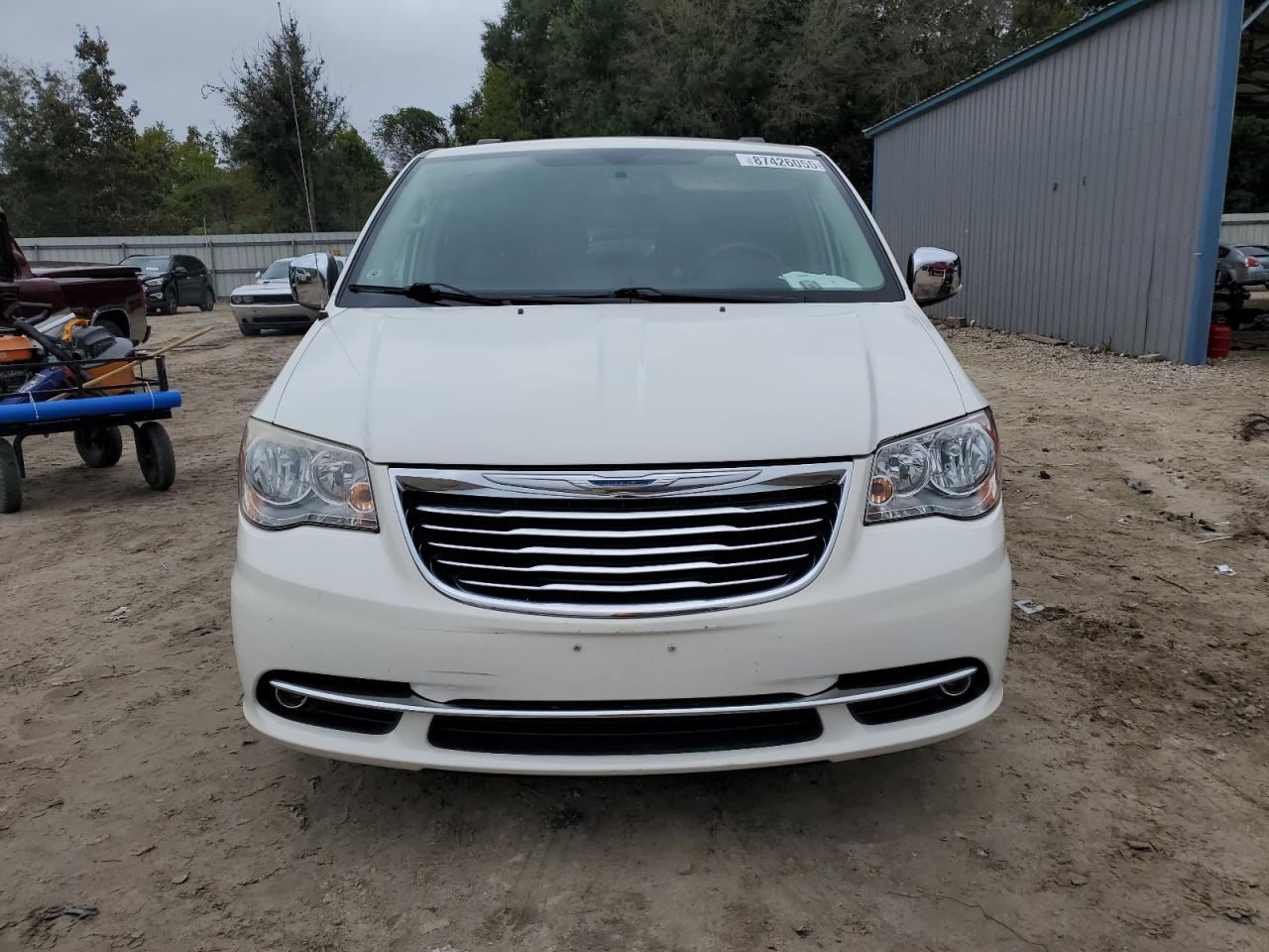 CHRYSLER TOWN & COUNTRY TOURING L