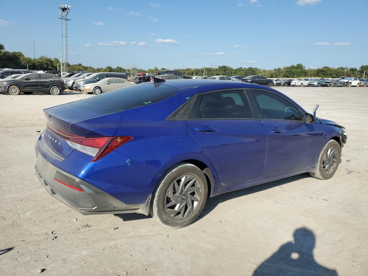 HYUNDAI ELANTRA SEL