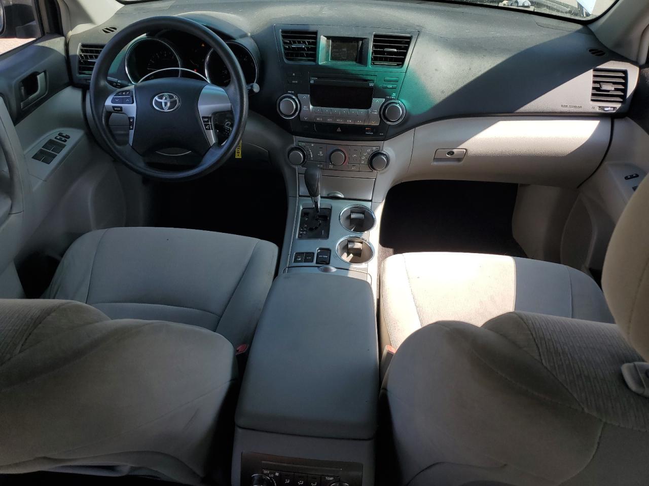 TOYOTA HIGHLANDER BASE