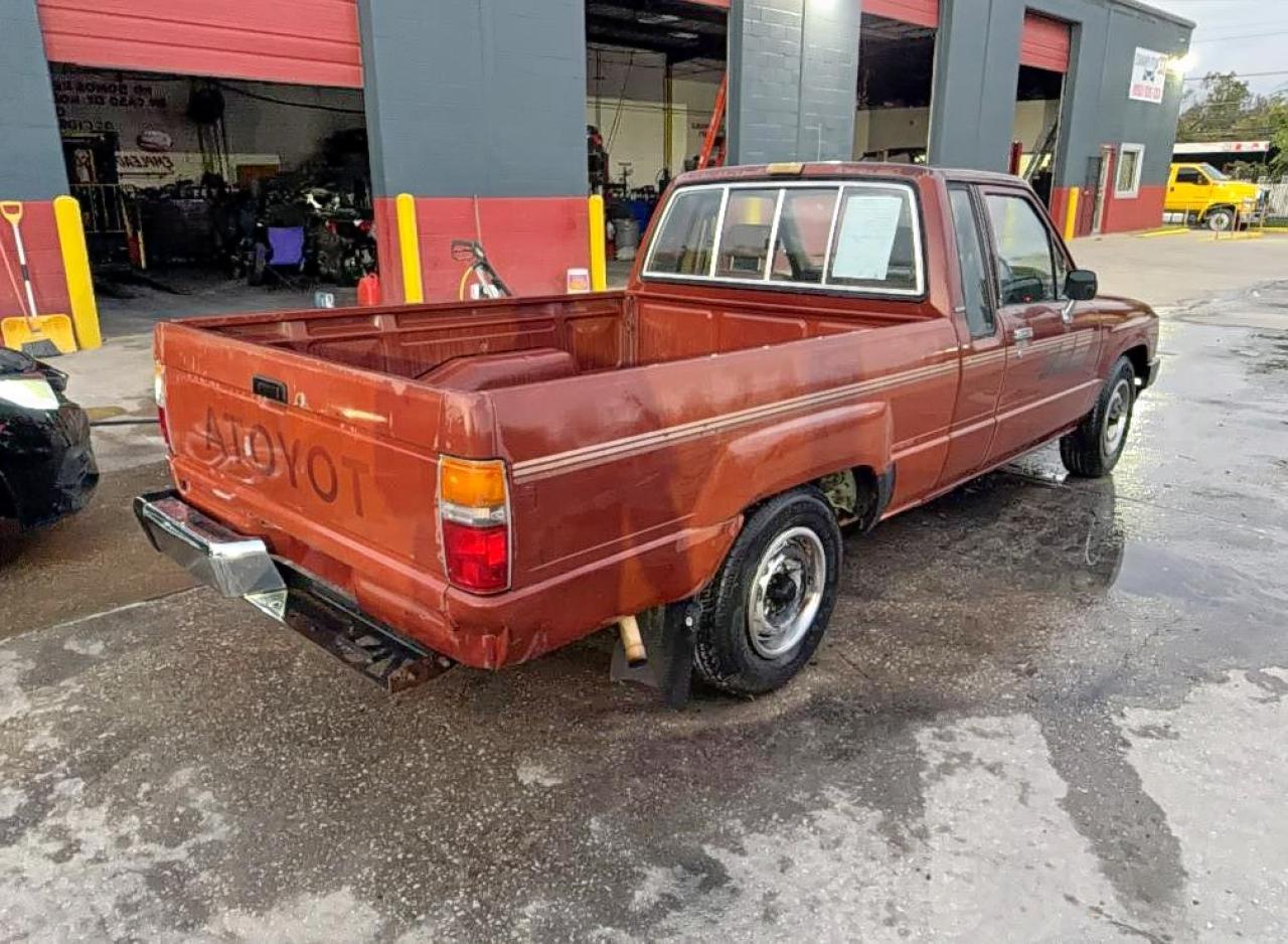 Lot #3276351707 1985 TOYOTA PICKUP XTR