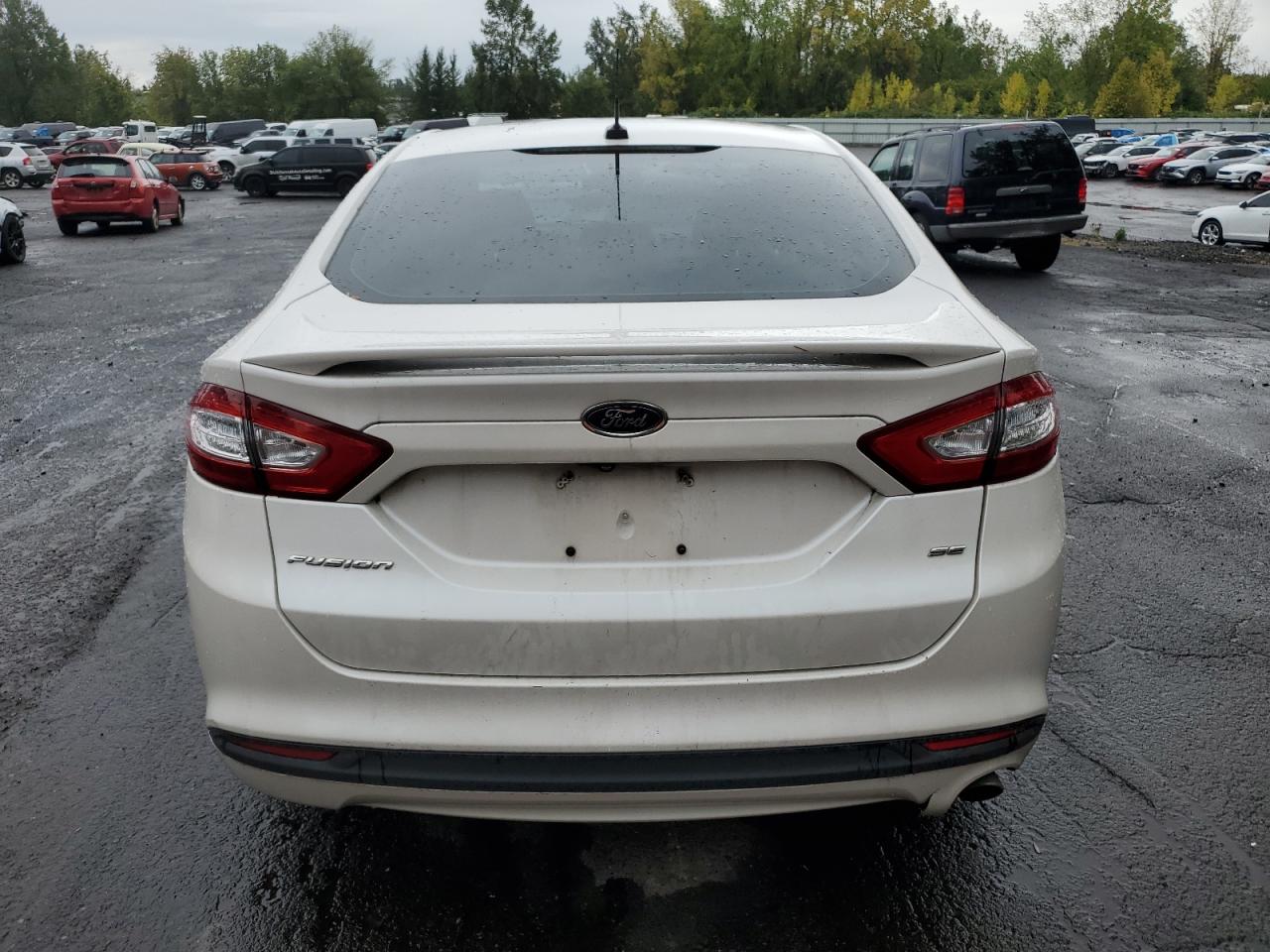 FORD FUSION SE