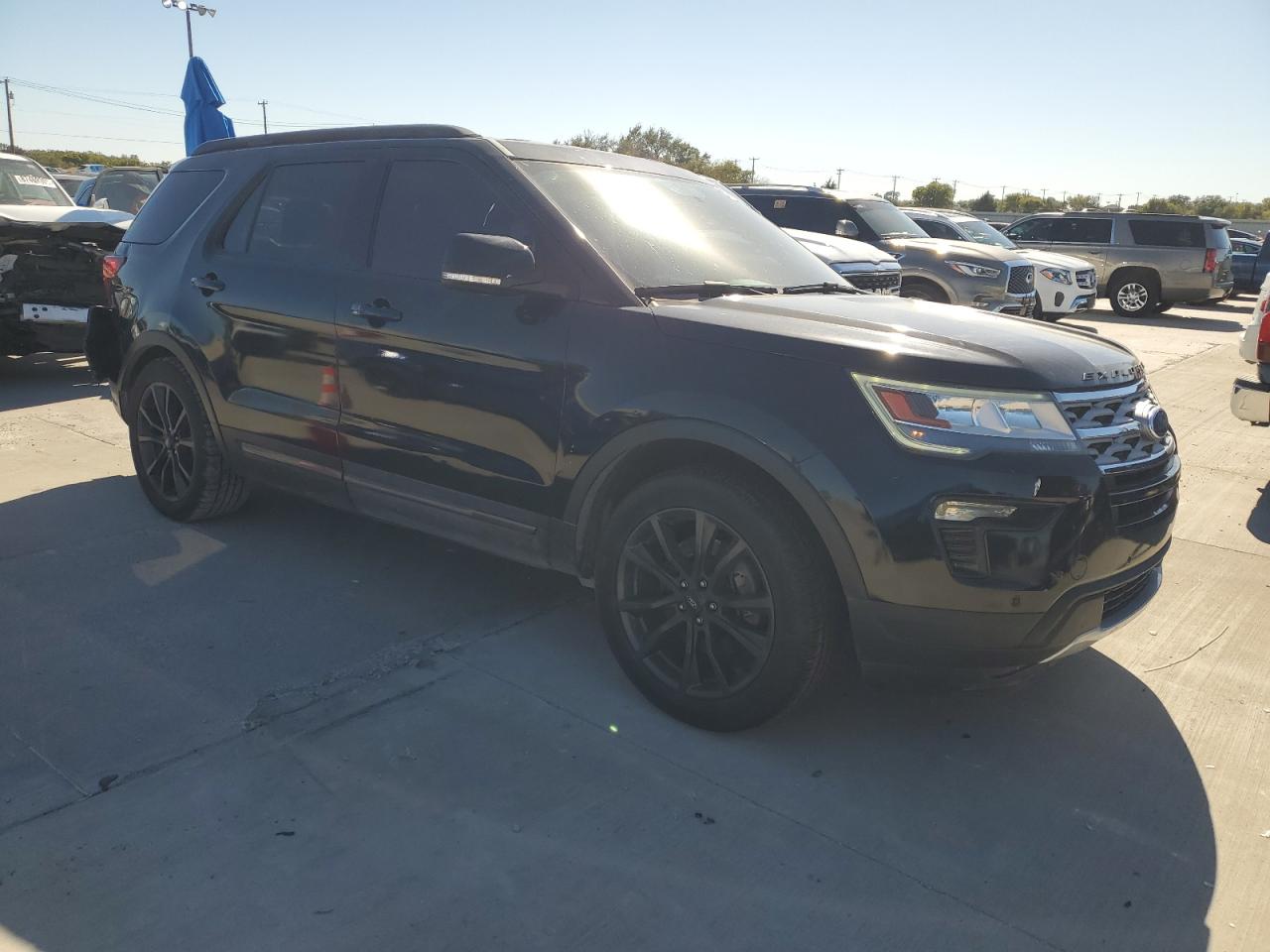 FORD EXPLORER XLT