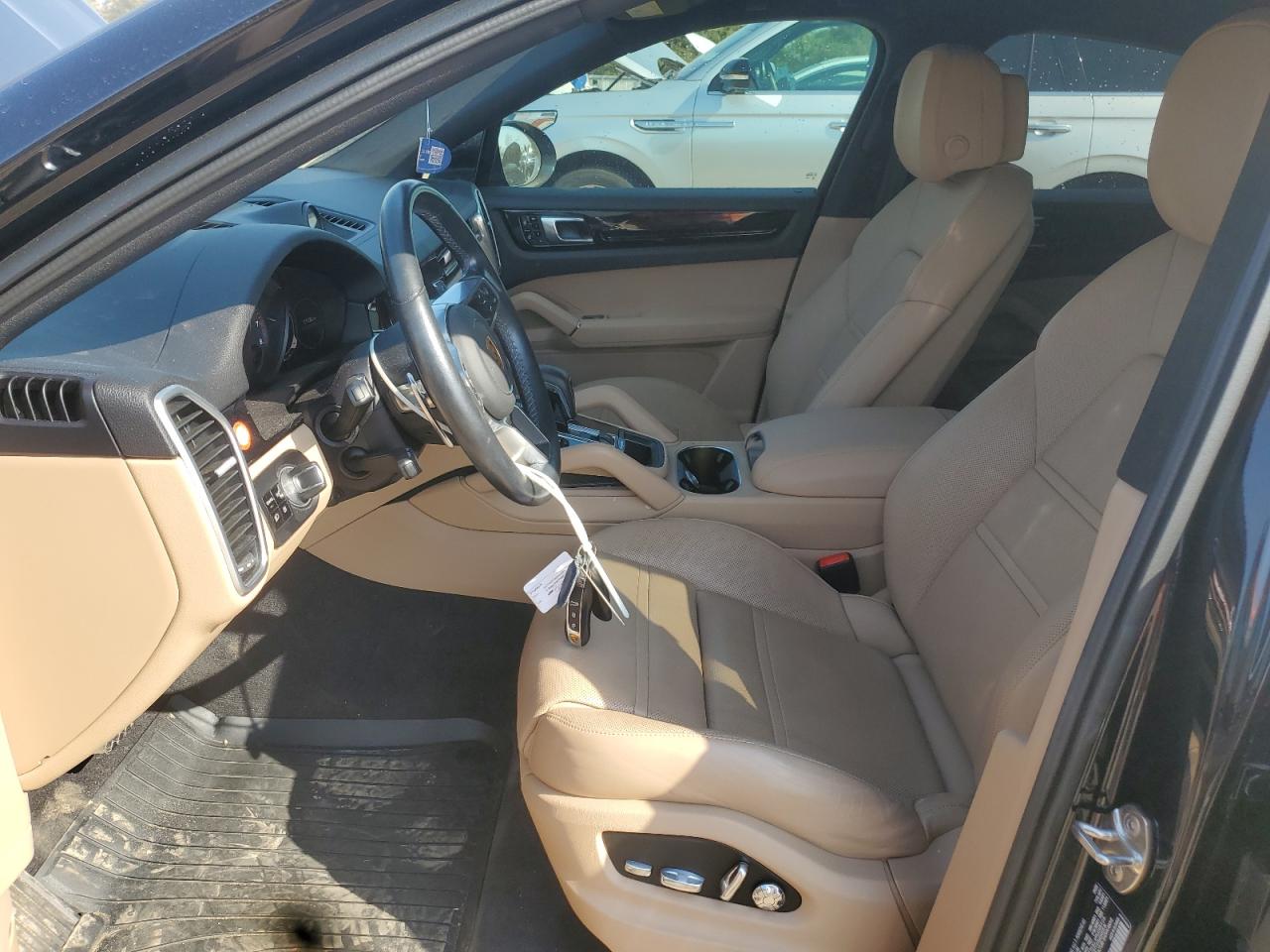 PORSCHE CAYENNE COUPE