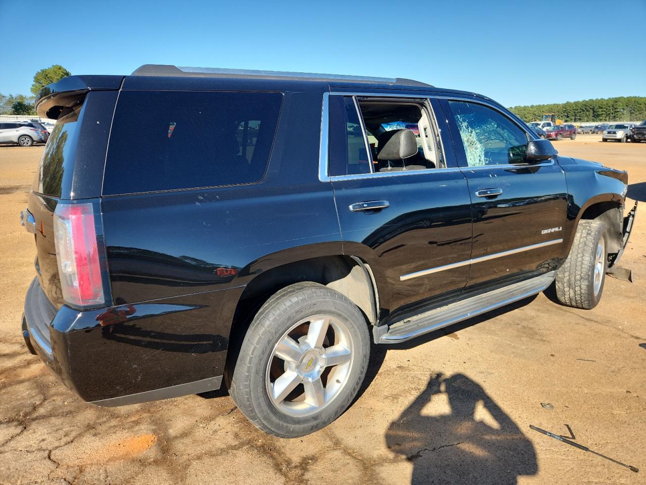 GMC YUKON DENALI