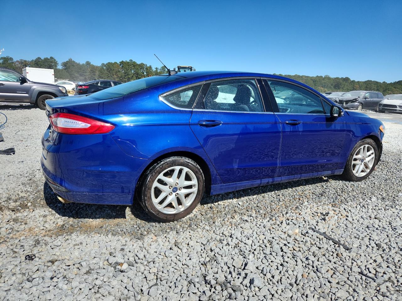 FORD FUSION SE
