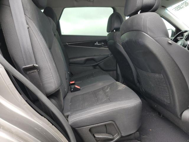 2016 KIA SORENTO LX 5XYPG4A31GG143876