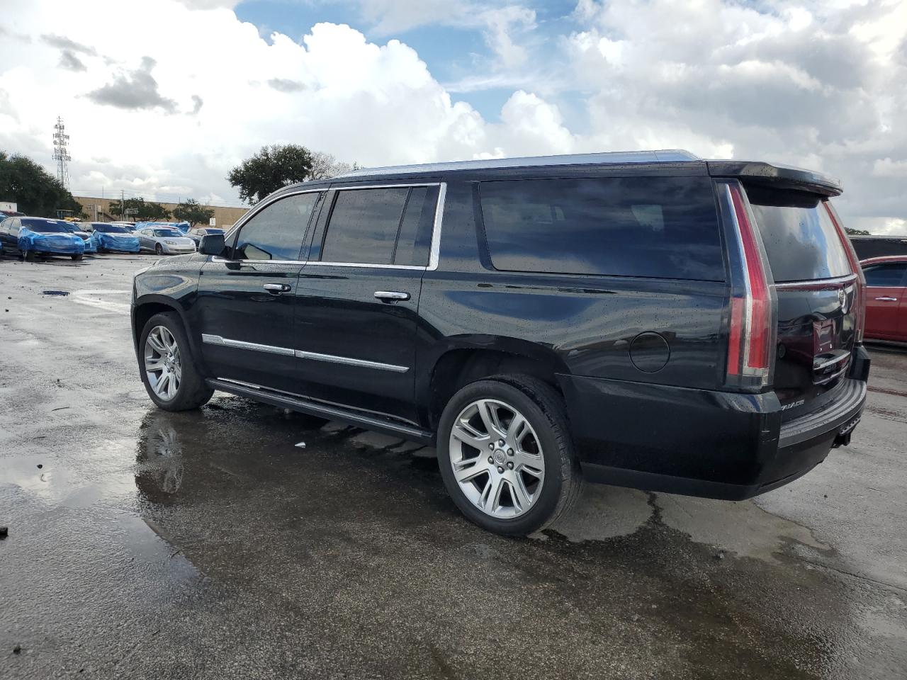 CADILLAC ESCALADE ESV PREMIUM