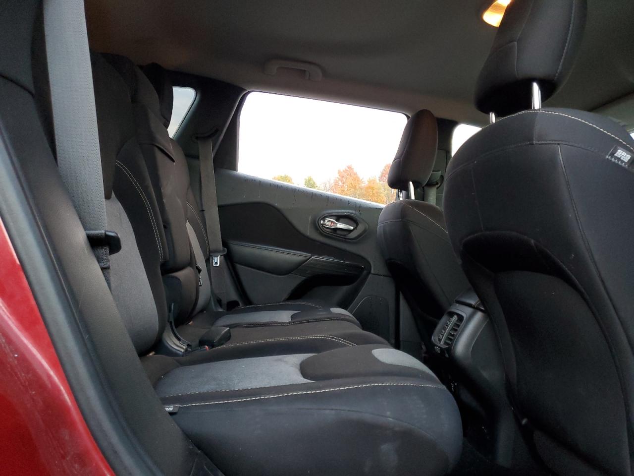 JEEP GRAND CHEROKEE LATITUDE