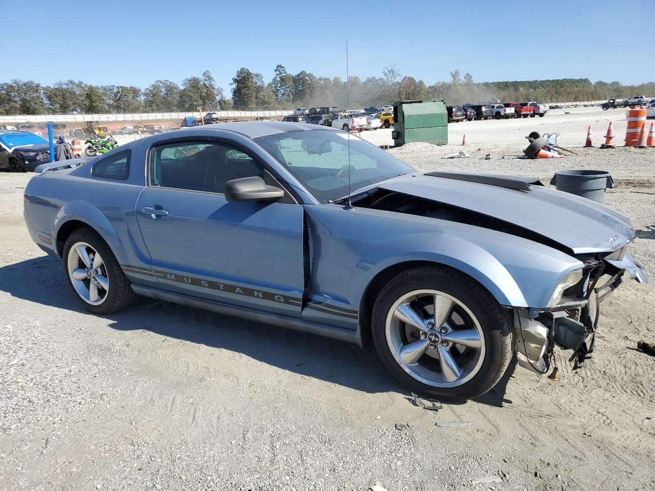 Lot #3284671327 2005 FORD MUSTANG
