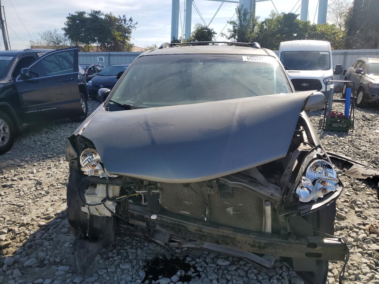 Lot #3280359951 2005 TOYOTA SIENNA XLE