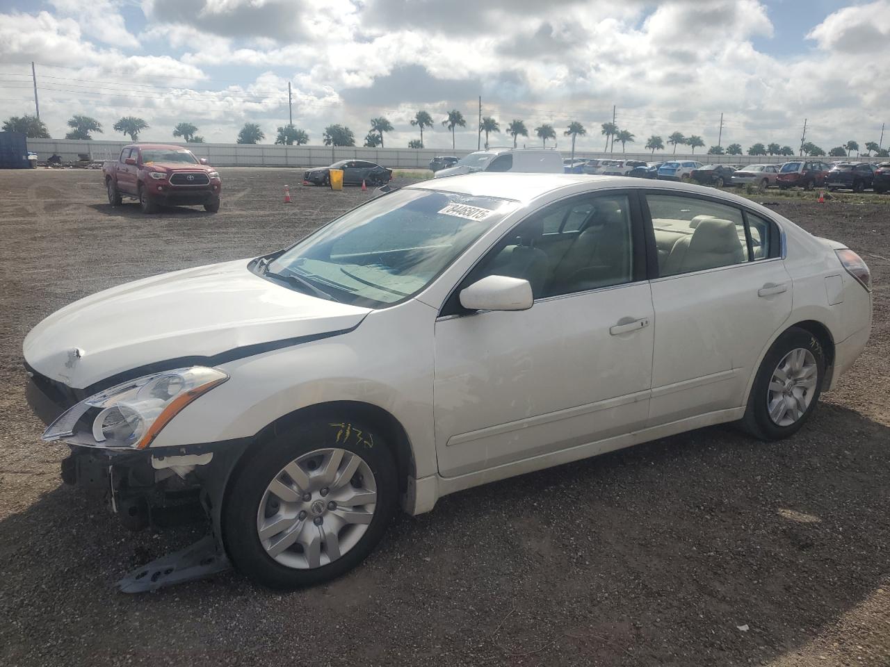 NISSAN ALTIMA BASE