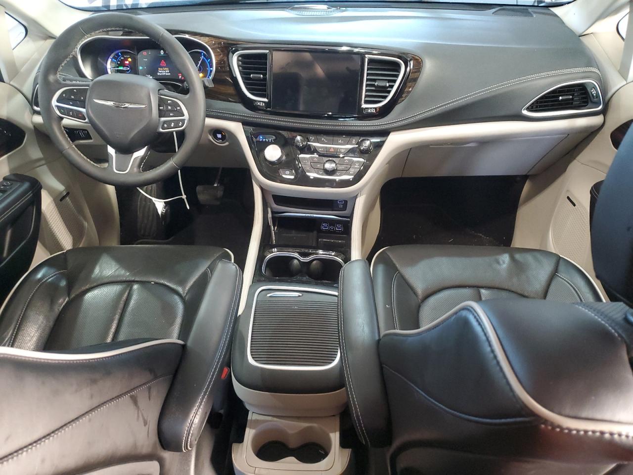 CHRYSLER PACIFICA HYBRID LIMITED