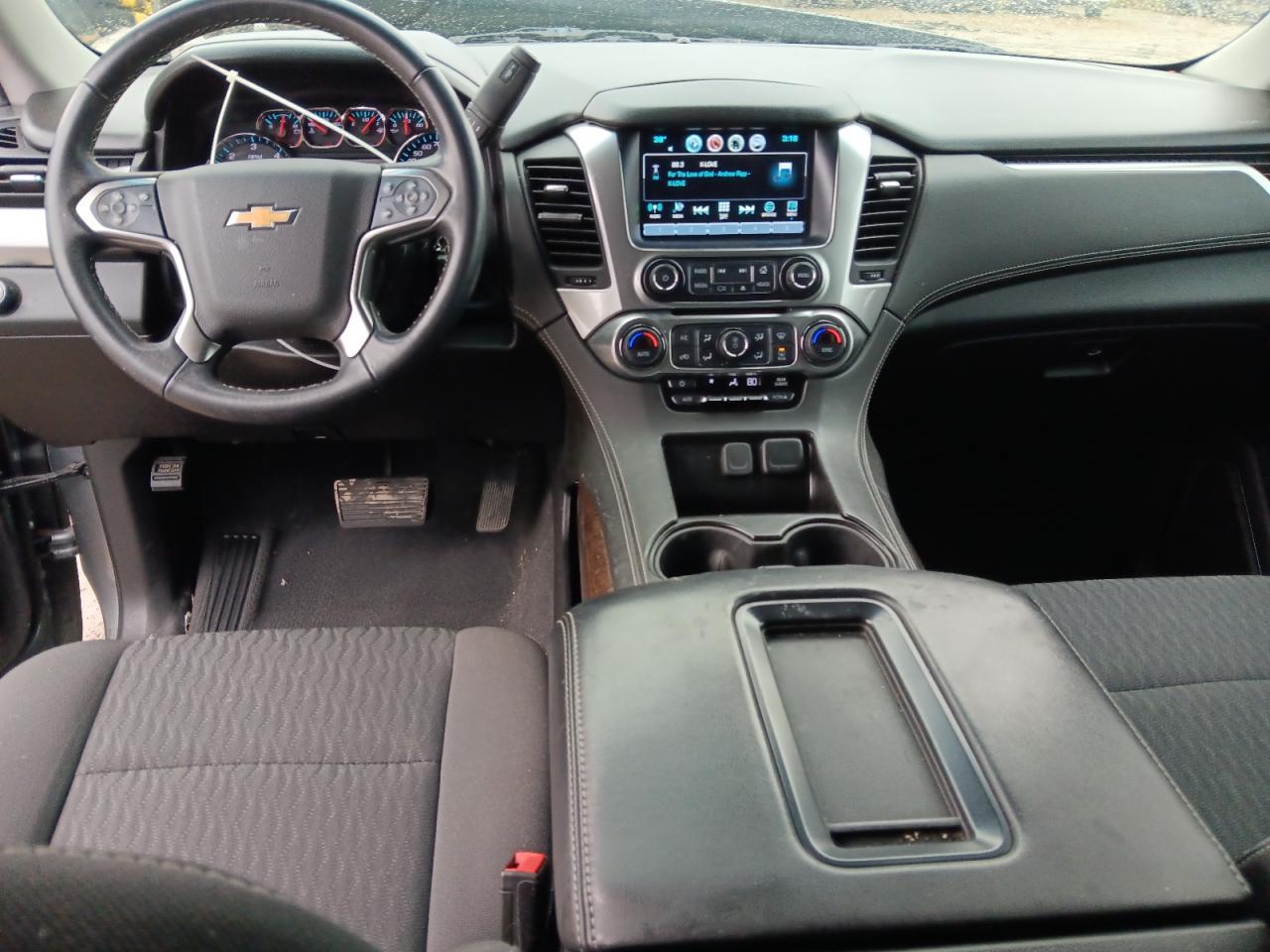 CHEVROLET SUBURBAN C1500 LS