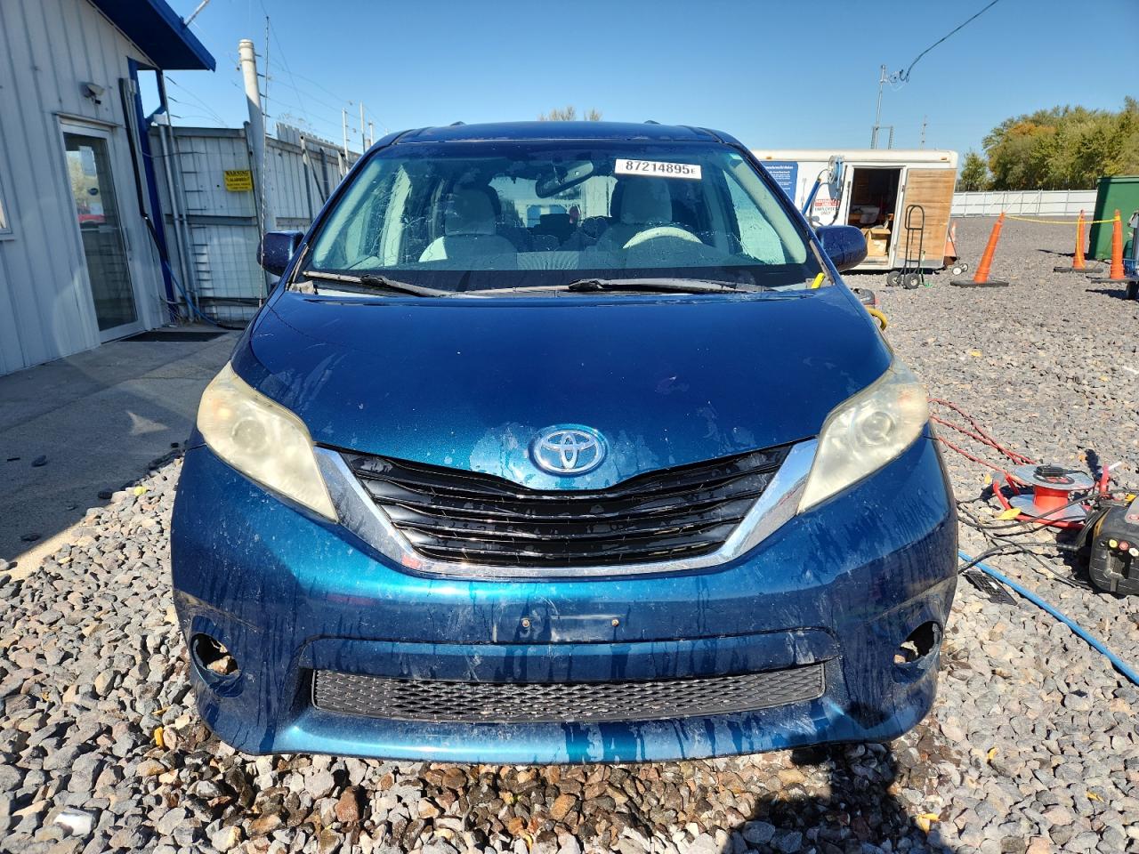 Lot #3296419646 2011 TOYOTA SIENNA LE